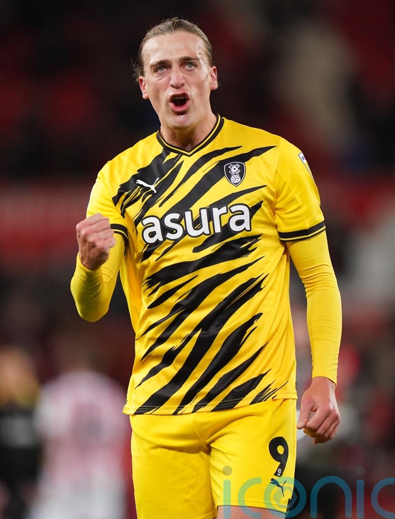 Tom Eaves nets late leveller as Rotherham share spoils at Blackburn