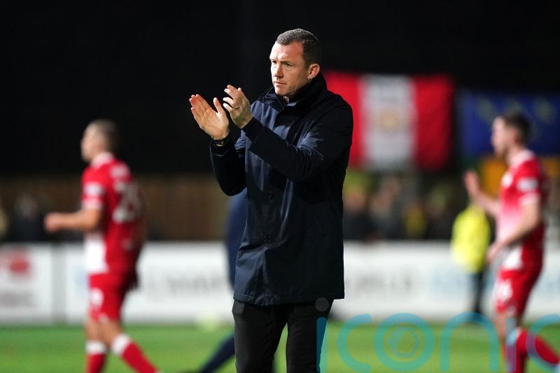 Neill Collins applauds Barnsley&rsquo;s first-half display in win over Bristol Rovers