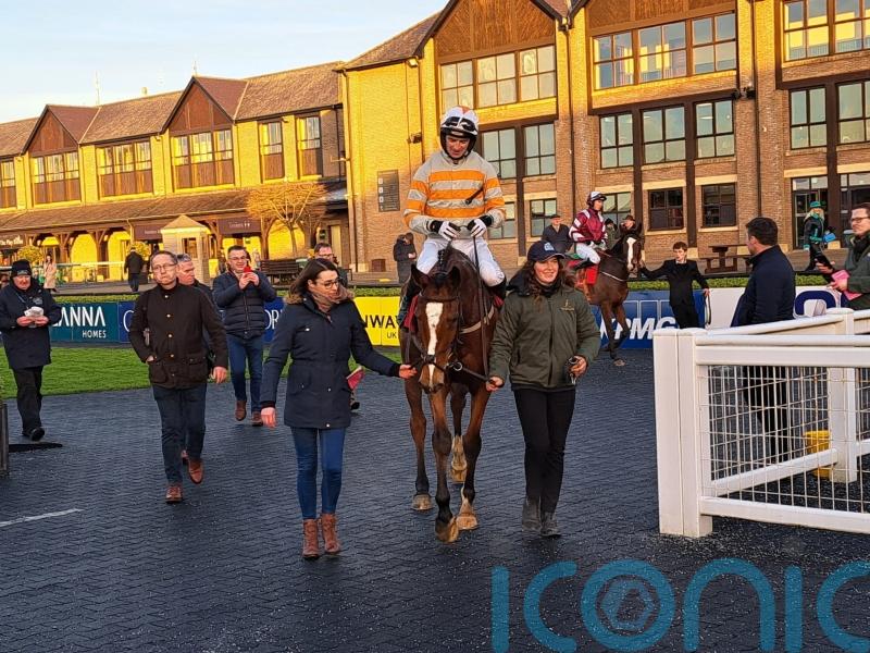 Maughreen shows plenty of family ability in dazzling debut