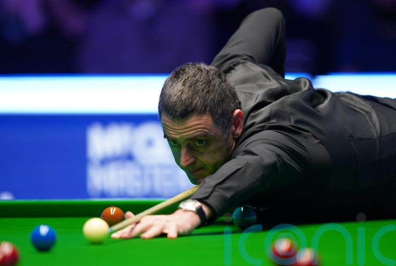 Ronnie O&rsquo;Sullivan breezes into World Grand Prix semi-finals in Leicester