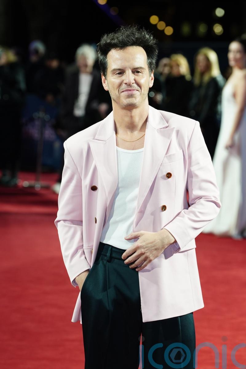 Andrew Scott: &pound;150 theatre tickets are frustrating, how about weekly sales?