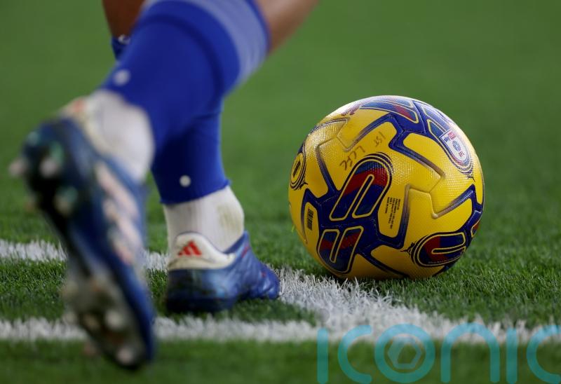 Neil Collins rues Barnsley&rsquo;s lack of clinical edge in late draw at Shrewsbury