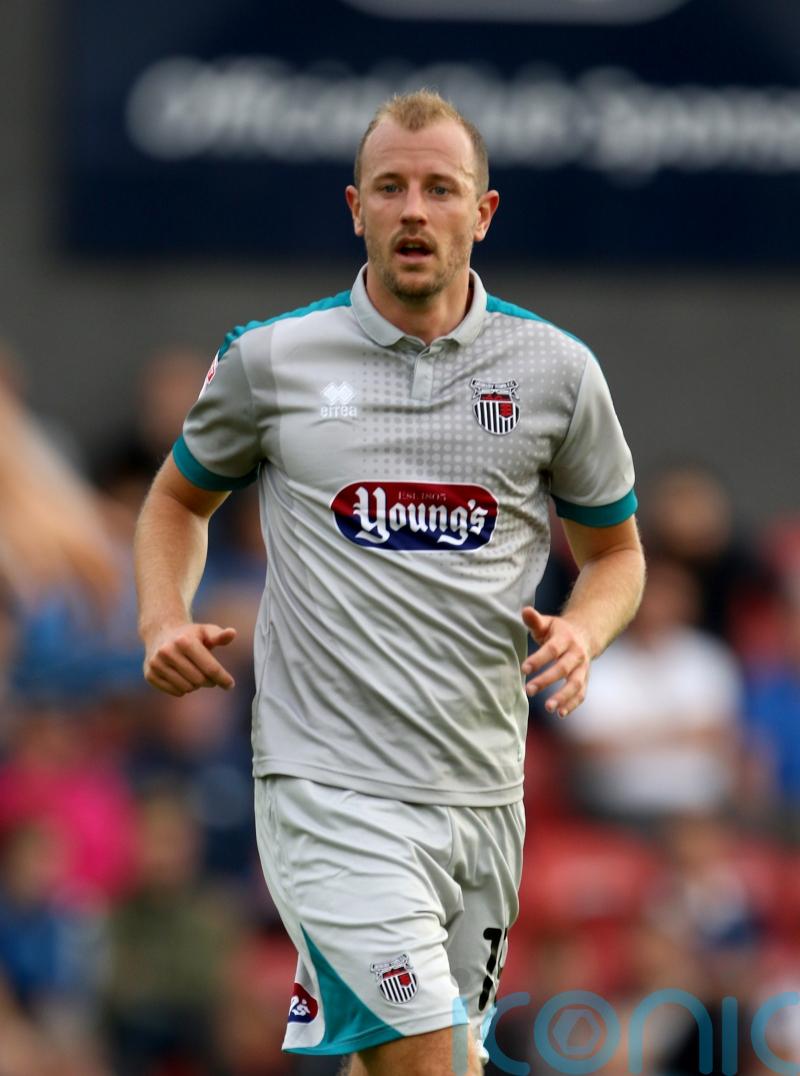 Halifax secure third straight league win against Woking to boost play-off push