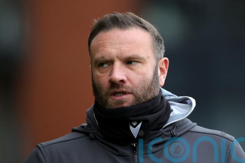 Ian Evatt &lsquo;baffled&rsquo; by referee&rsquo;s decision-making as Bolton lose at Blackpool