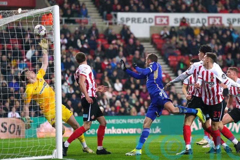 Jamie Vardy winner gets Leicester back on track