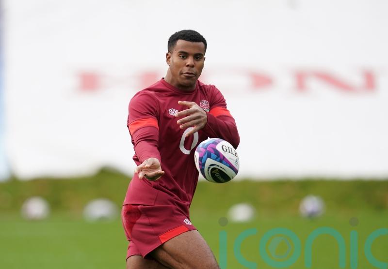 Steve Borthwick urges Immanuel Feyi-Waboso to &lsquo;get that ball in your hands&rsquo;