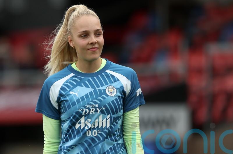 England and Manchester City goalkeeper Ellie Roebuck recovering from stroke