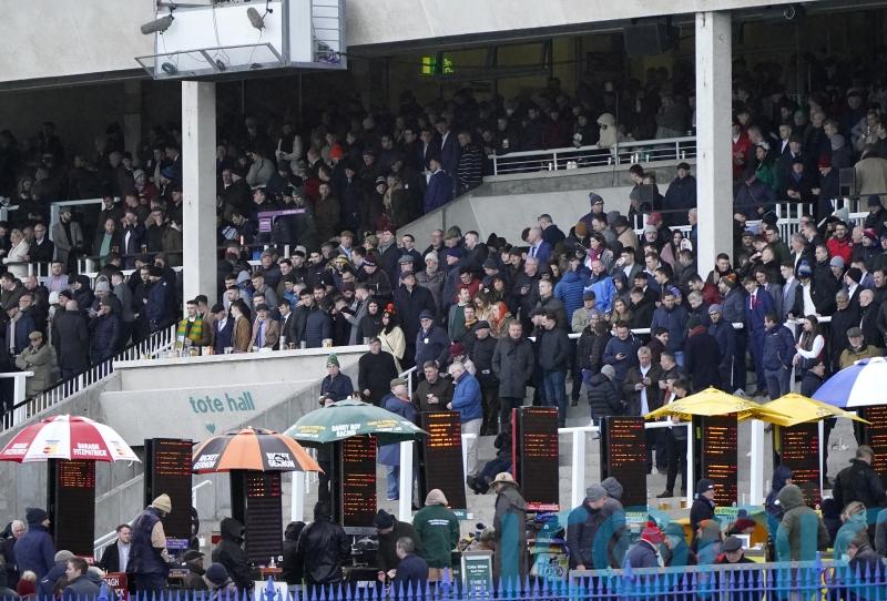 Early inspections at Leopardstown and Carlisle