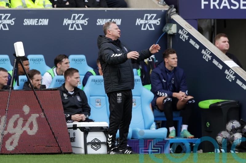 Mark Robins lauds &lsquo;outstanding&rsquo; Coventry after ending Leeds&rsquo; unbeaten run