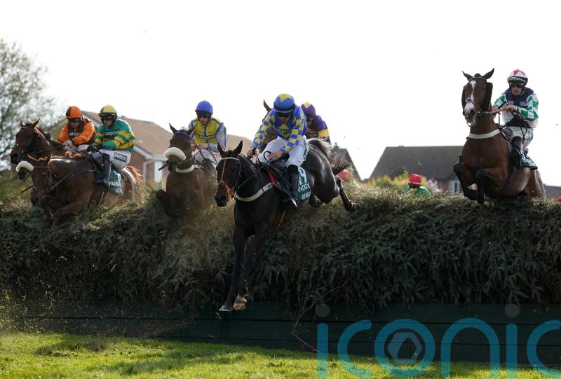 Reveley relishing reunion with Grand National hopeful Roi Mage