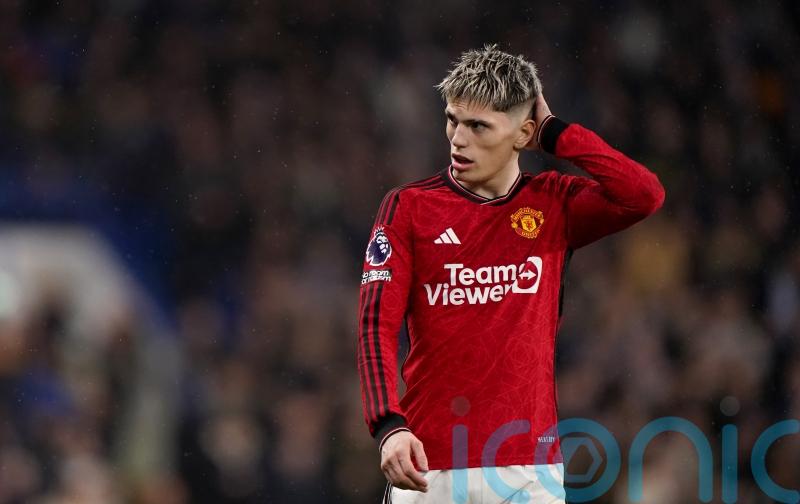 Alejandro Garnacho spoken to by Erik ten Hag over social media activity