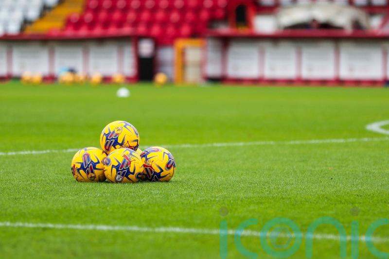 Mason Barrett fires Wealdstone winner in 3-2 victory over Oldham