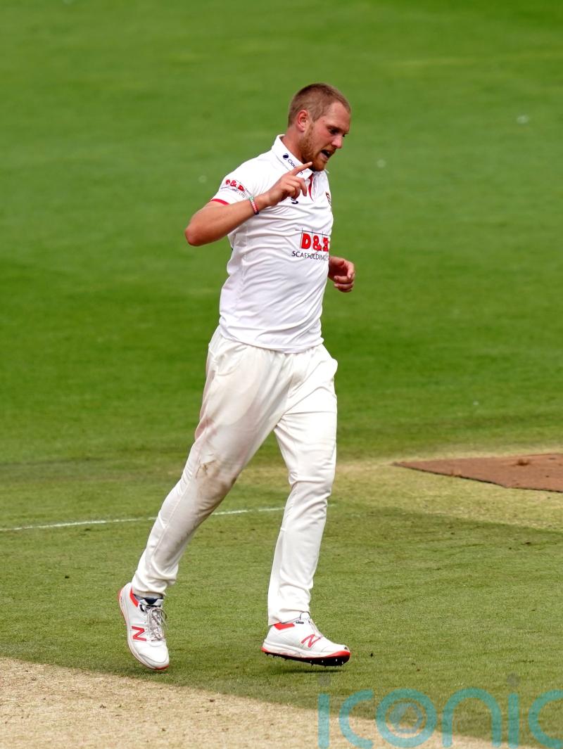Essex beat Lancashire to claim their second win of County Championship season