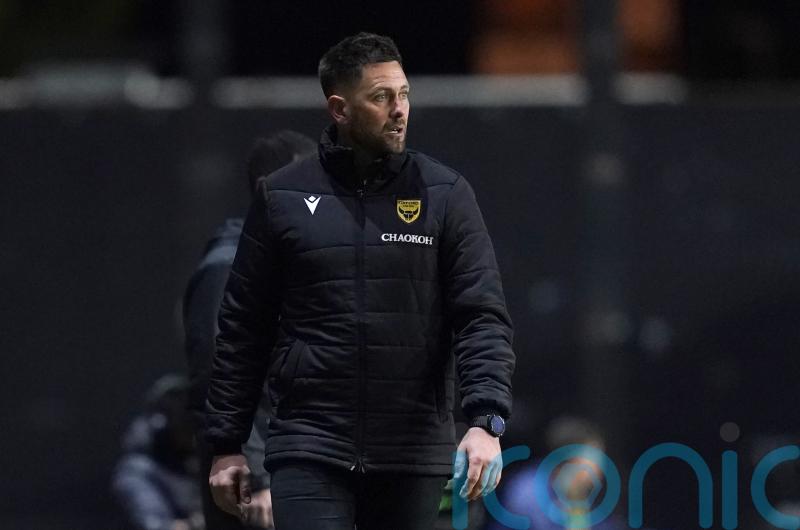 Des Buckingham urges Oxford to enjoy play-offs