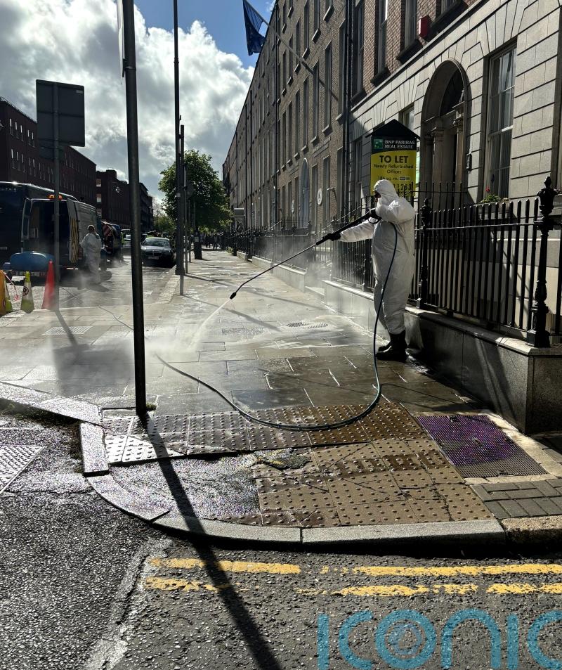 Hundreds of asylum seekers moved from Dublin city centre to tented accommodation