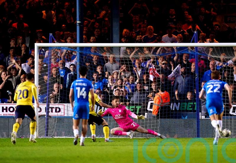 Cameron Brannagan&rsquo;s penalty sends Oxford to League One play-off final