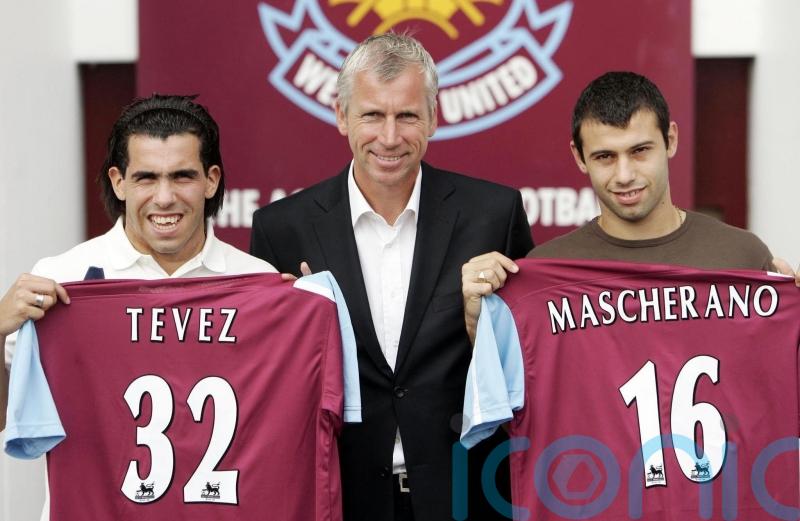 On This Day in 2007: West Ham &lsquo;draw a line&rsquo; under Tevez-Mascherano affair