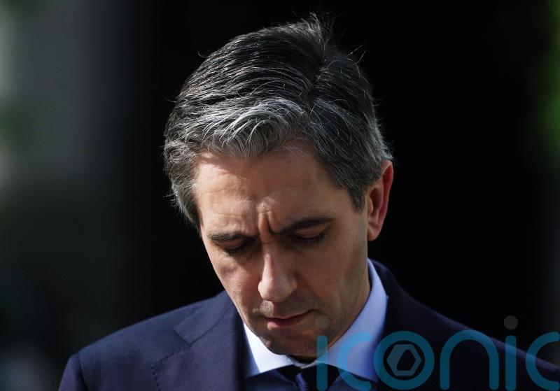 Government agrees to cut payments for Ukrainian refugees