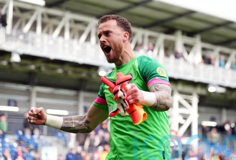 Brentford fans haven&rsquo;t seen the best of me yet, says goalkeeper Mark Flekken