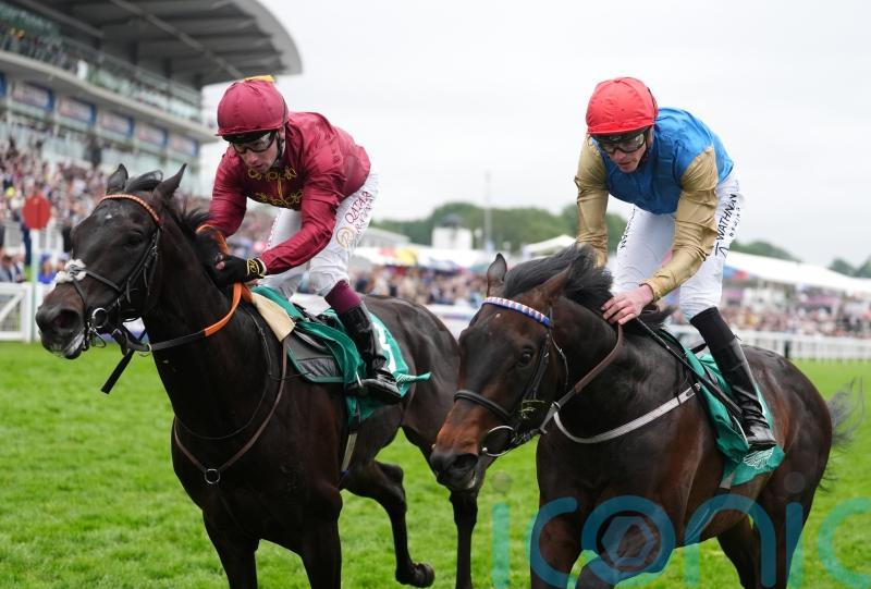 Evade holds off Native American in Epsom thriller