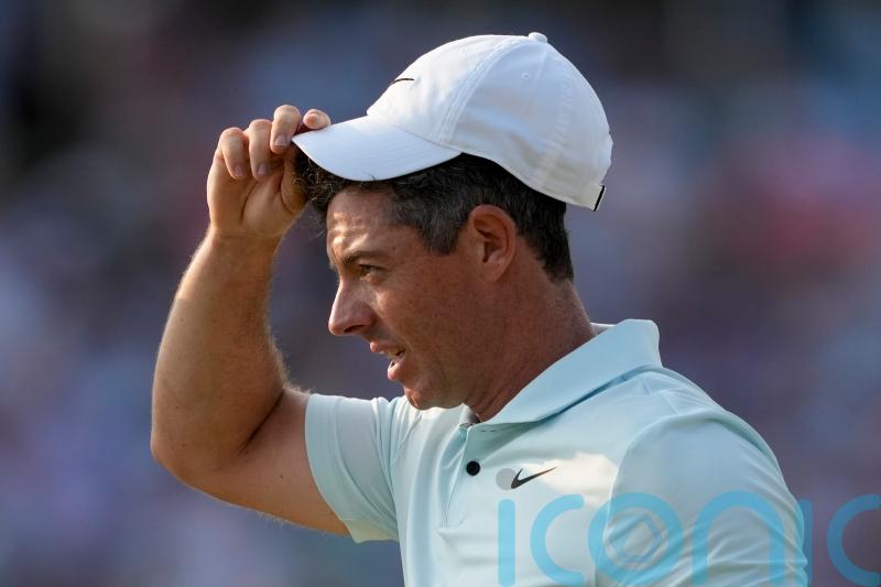 Rory McIlroy takes time out after &lsquo;the toughest&rsquo; day of career at US Open
