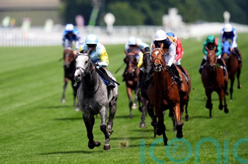 Charyn runs out clear-cut Queen Anne winner