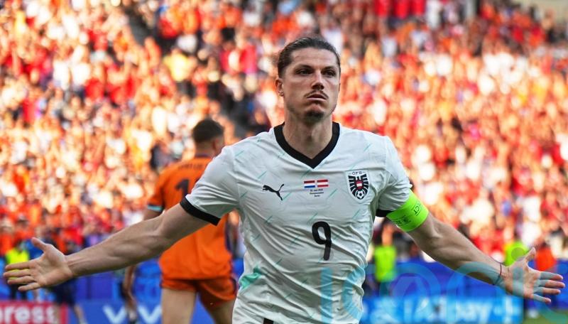 Marcel Sabitzer sinks Netherlands and takes Austria to the top of Group D