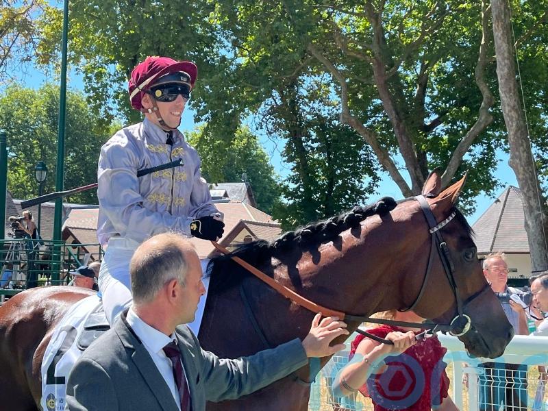 Al Hakeem camp dreaming of Arc glory again after cosy win