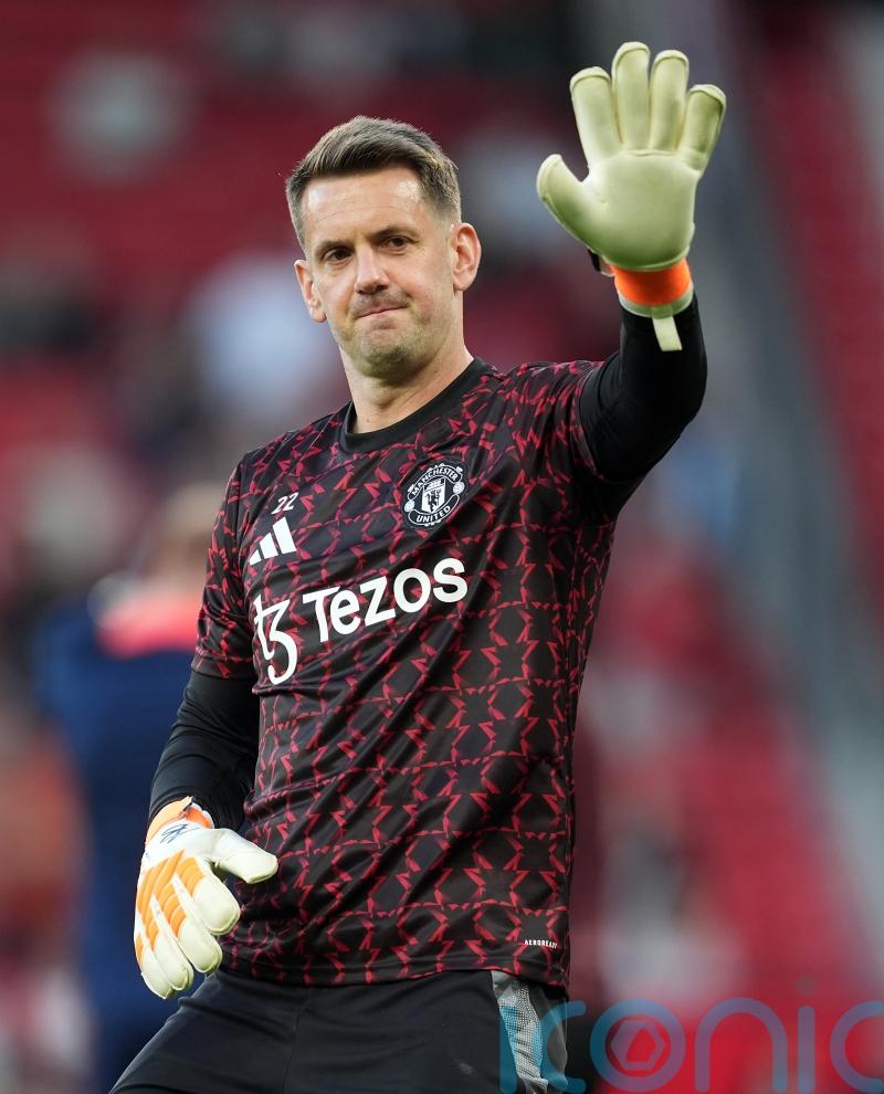 Goalkeeper Tom Heaton reckons &lsquo;everything&rsquo;s looking rosy&rsquo; at Manchester United