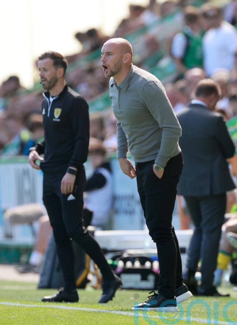 David Gray critical of Hibernian defence after Dundee fight back for draw