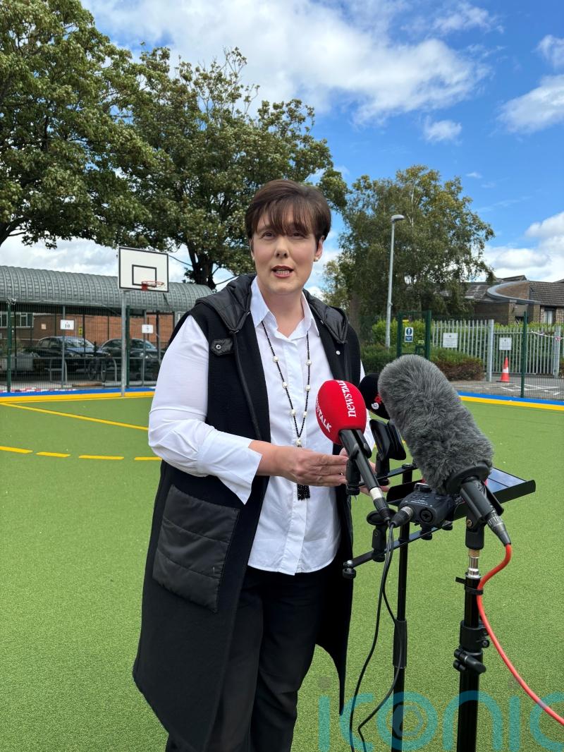 Education minister does not rule out allowance for Dublin-based teachers