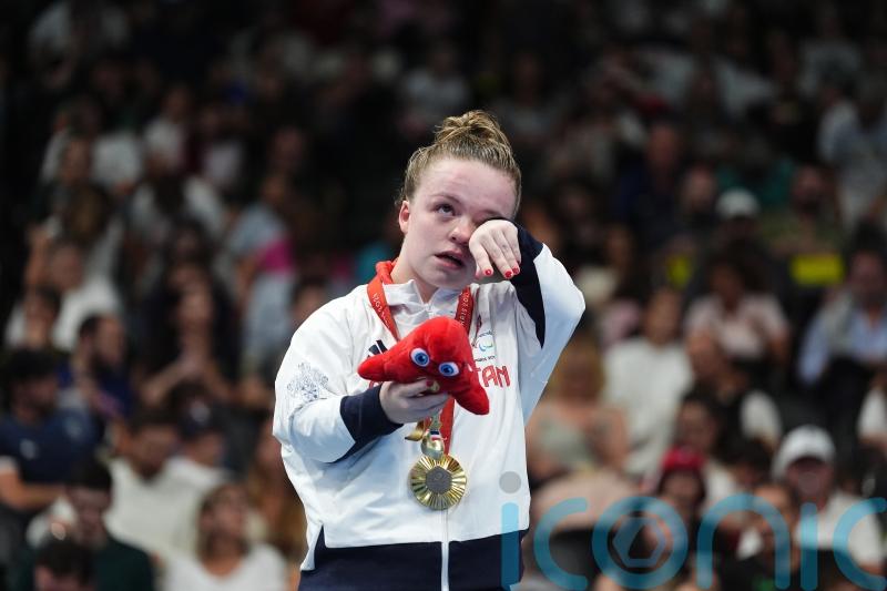 Maisie Summers-Newton feels the pressure but lands another gold medal