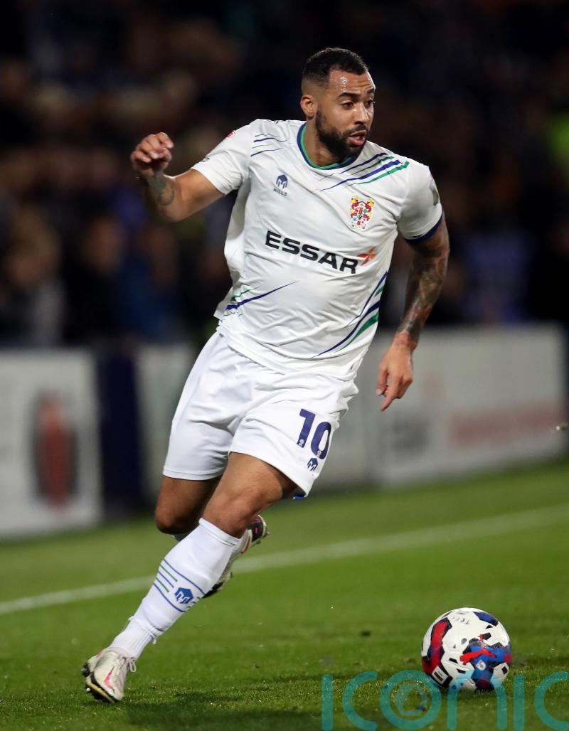 Kane Hemmings penalty earns Crewe victory as Morecambe lose again