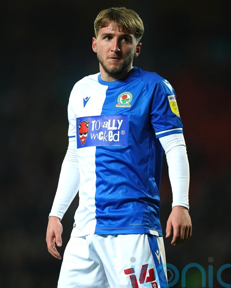 Danny Butterworth rescues a point for Swindon at Barrow in stoppage time