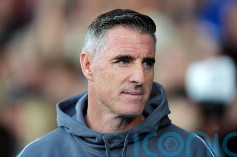 Mark Kennedy hails Swindon fans&rsquo; patience after first win of season