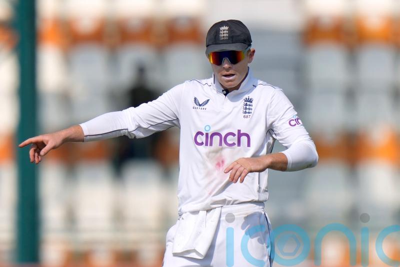 England struggle for inspiration as Pakistan pile on the runs in Multan