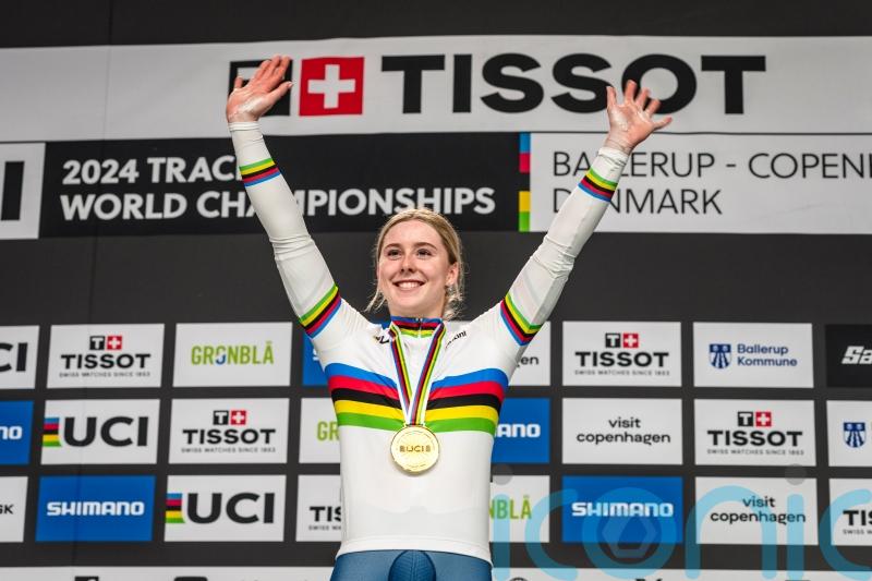 Emma Finucane retains women&rsquo;s individual sprint world title