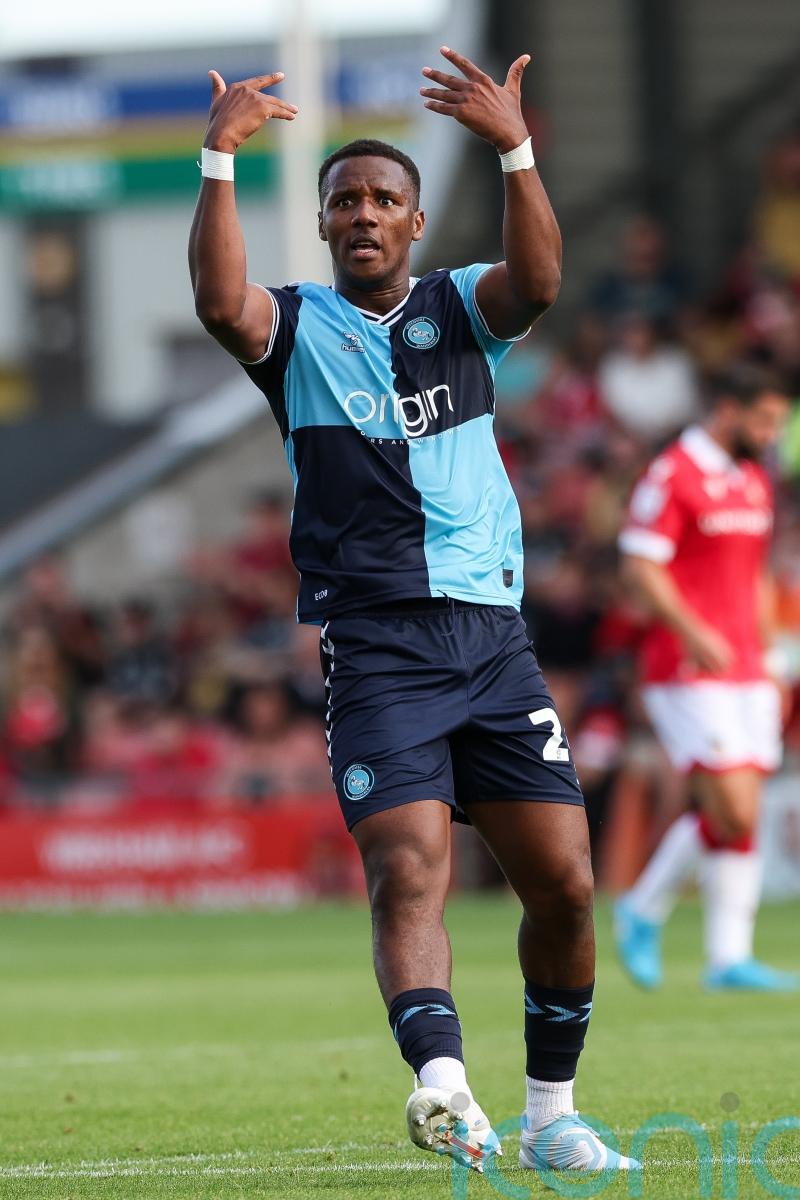 Wycombe hammer Stockport to storm to top of League One
