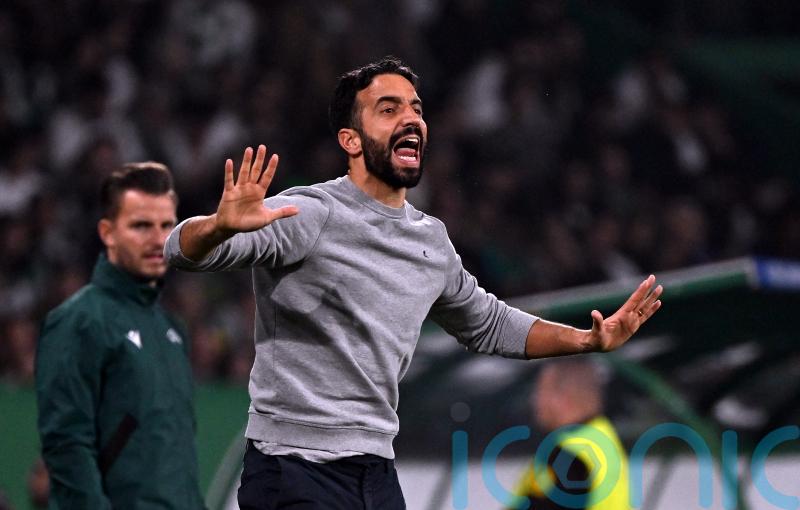 New head coach Ruben Amorim meets members of Manchester United squad