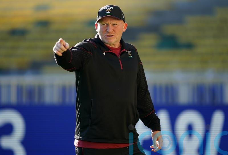 Neil Jenkins urges Wales to &lsquo;break shackles&rsquo; and avoid unwanted losing record