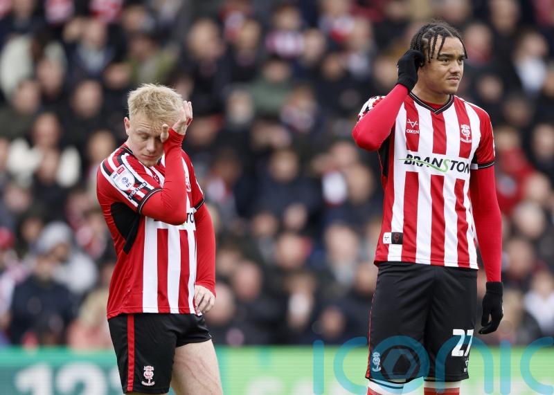 Play-off hopefuls Exeter and Lincoln fail to find a breakthrough