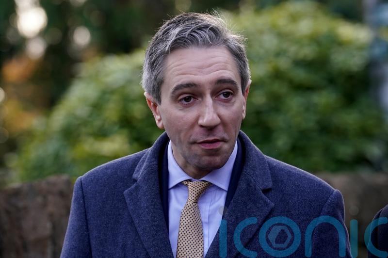 Simon Harris says &lsquo;I feel really bad&rsquo; after encounter with carer in Cork