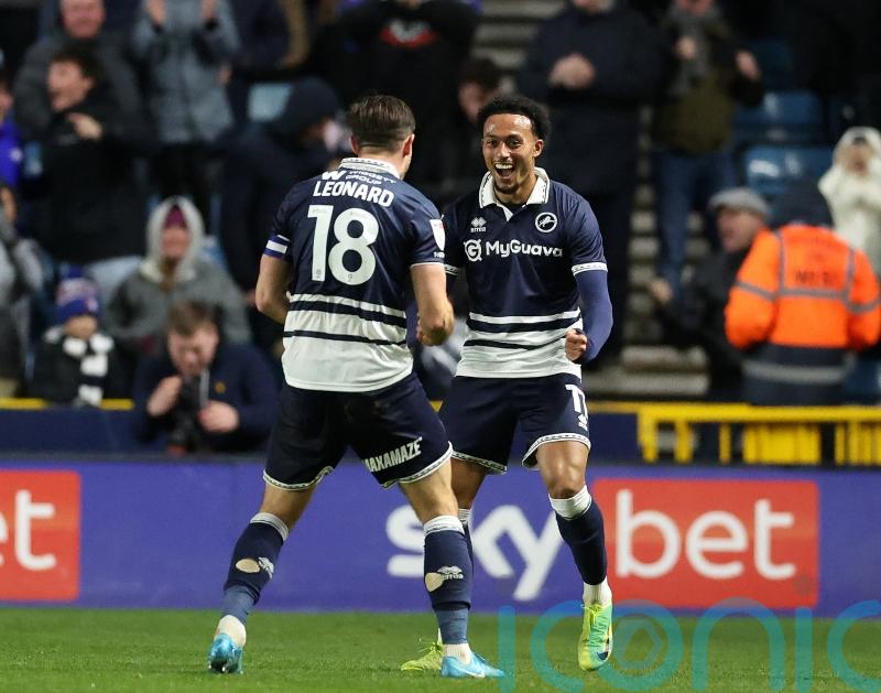 Femi Azeez nets late leveller as Millwall draw against leaders Sunderland