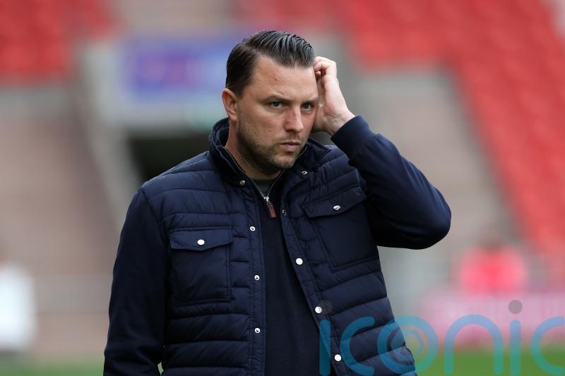 &lsquo;Hopeless&rsquo; Gillingham frustrate boss Mark Bonner in home loss to Harrogate