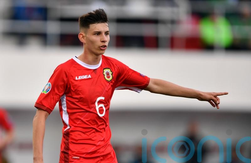 Ten-man Braintree hold out for a point against high-flying Gateshead