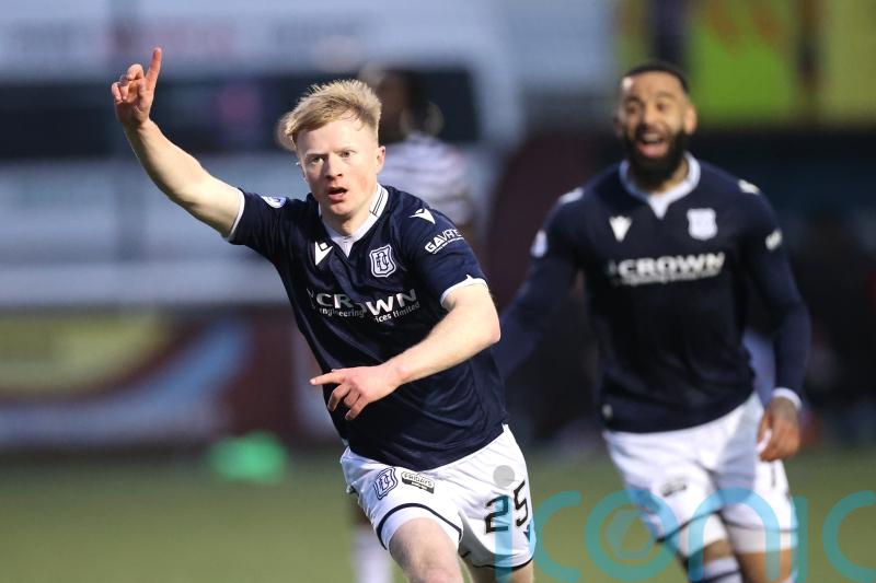 Lyall Cameron bags brace as Dundee condemn Motherwell to another defeat