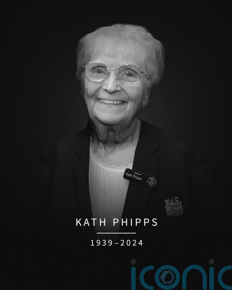 Long-serving Manchester United receptionist Kath Phipps dies aged 85