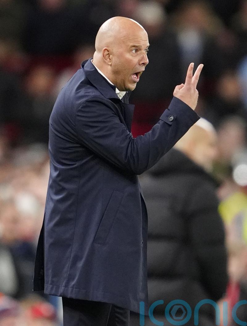 Arne Slot urges Liverpool to be &lsquo;aggressive in a smart way&rsquo; against Everton