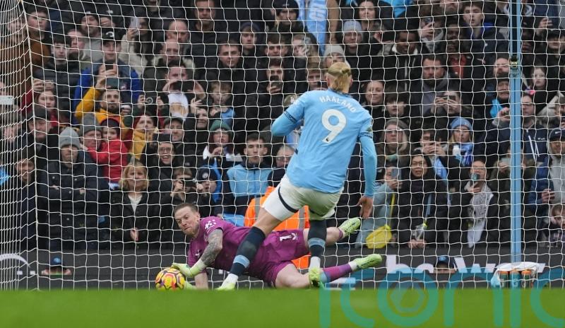Erland Haaland misses penalty as Manchester City frustrated by Everton