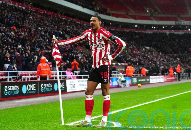 Regis Le Bris and John Mousinho hail Sunderland striker&rsquo;s Wilson Isidor ability